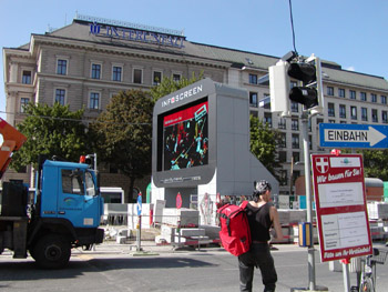 v street 3